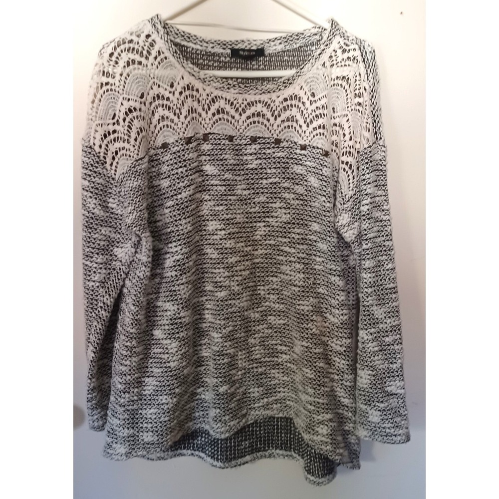 Style & Co Women's Knit Top XL Black White Crochet Lace Yoke Stud Detail Momcore - Picture 2 of 8